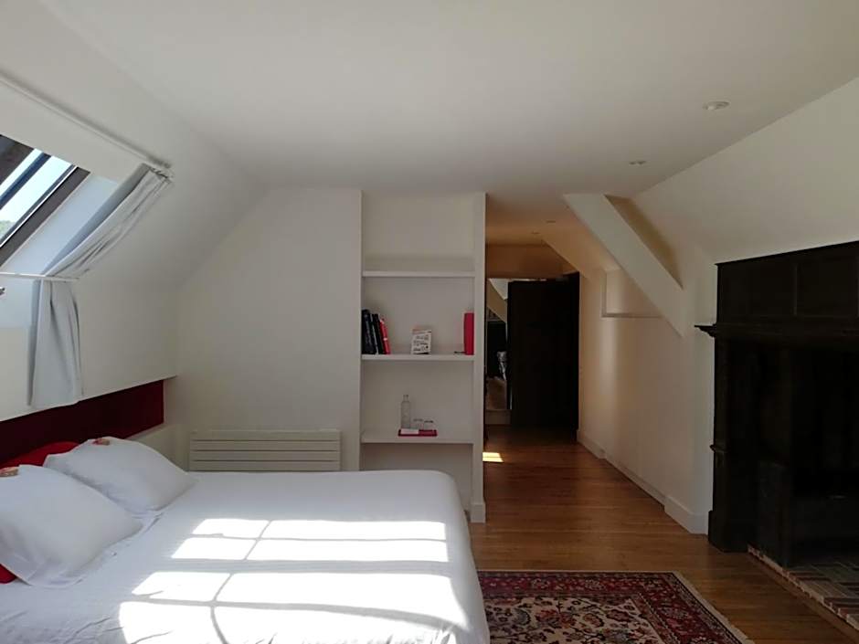 Photo 1 of 8 of Family Suite