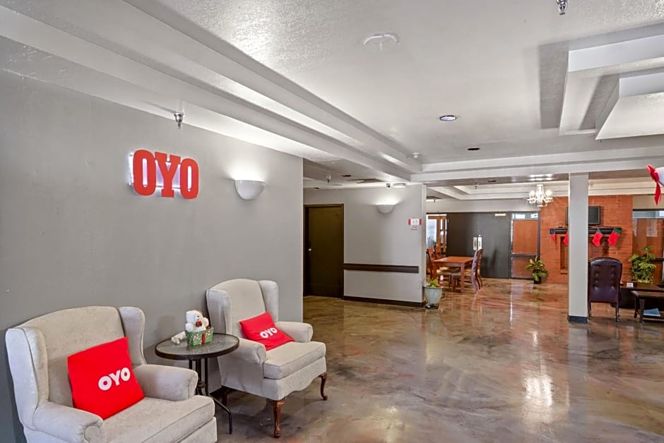 OYO Hotel Edmond - University of Central Oklahoma