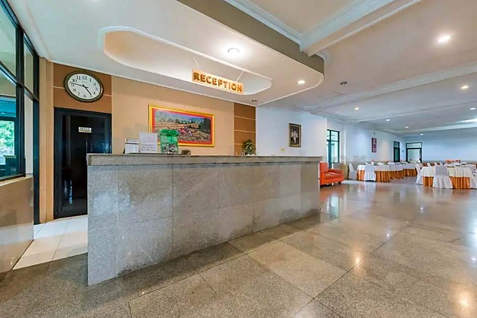 Hotel Ayong Linggarjati Kuningan Mitra RedDoorz