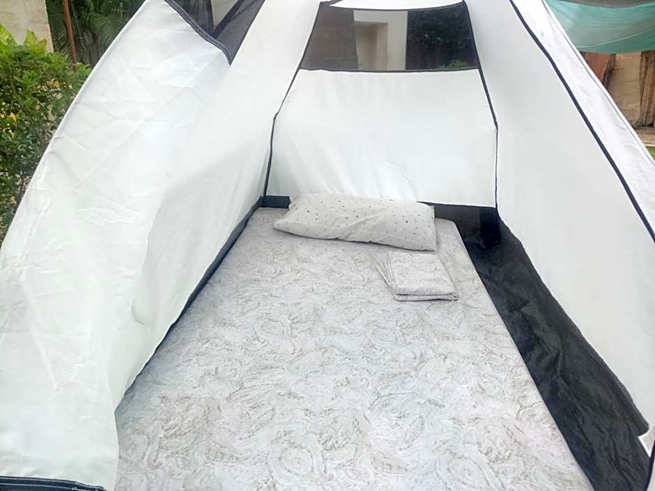 JJ & JE Family House