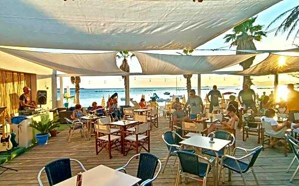 Lido Di Alghero Rooms on the Beach