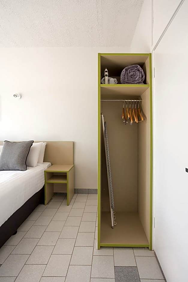 Nightcap at Emerald Star Hotel