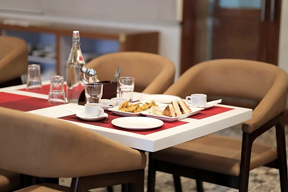 HOTEL SAPPHIRE By FAIR HOSPITALITY