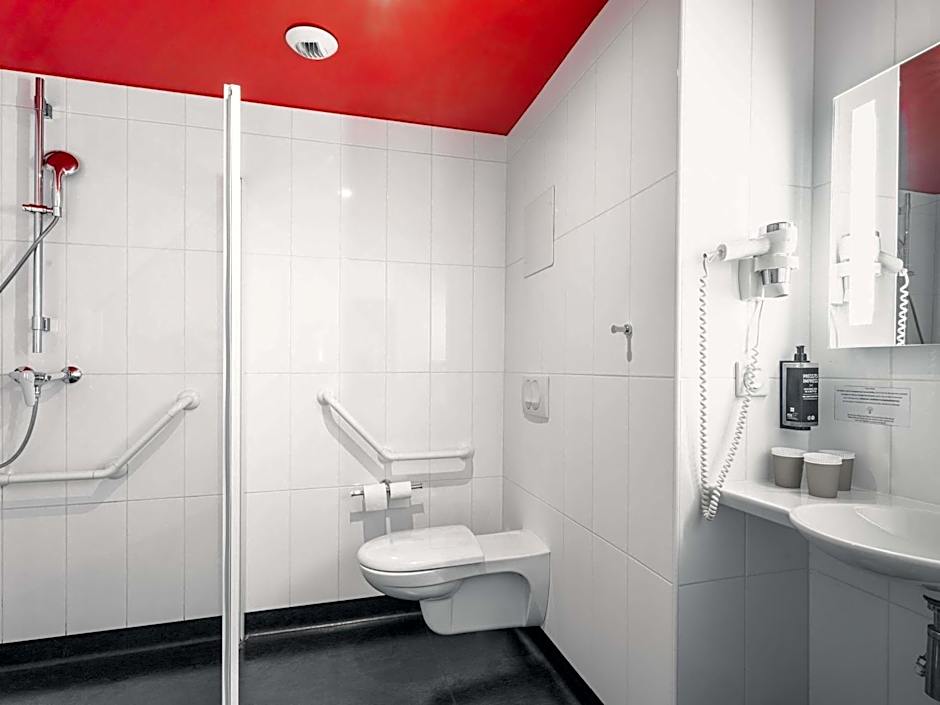 Ibis Styles Vannes Gare Centre Hotel