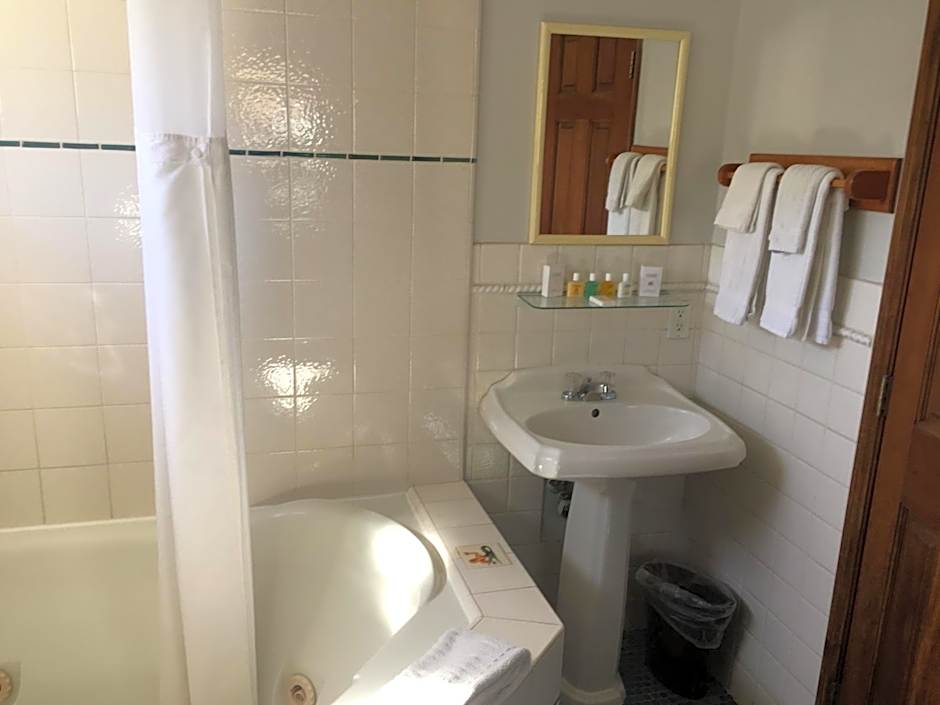 Catalina Island Seacrest Inn