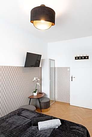 Standard Double Room with Shared Bathroom