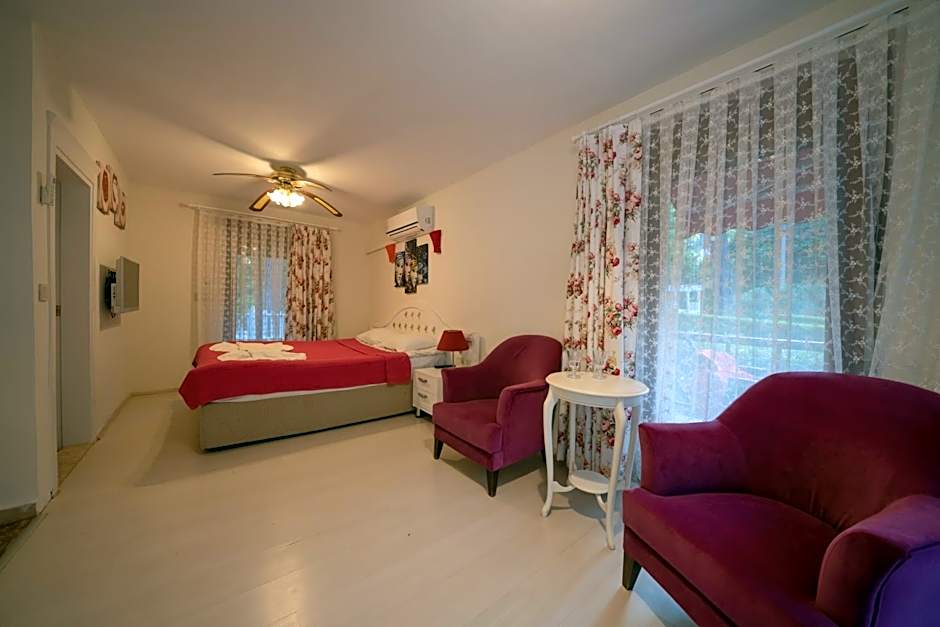 Zümrüt Çıralı Boutique Hotel