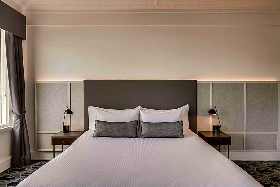 The Savoy Hotel on Little Collins Melbourne