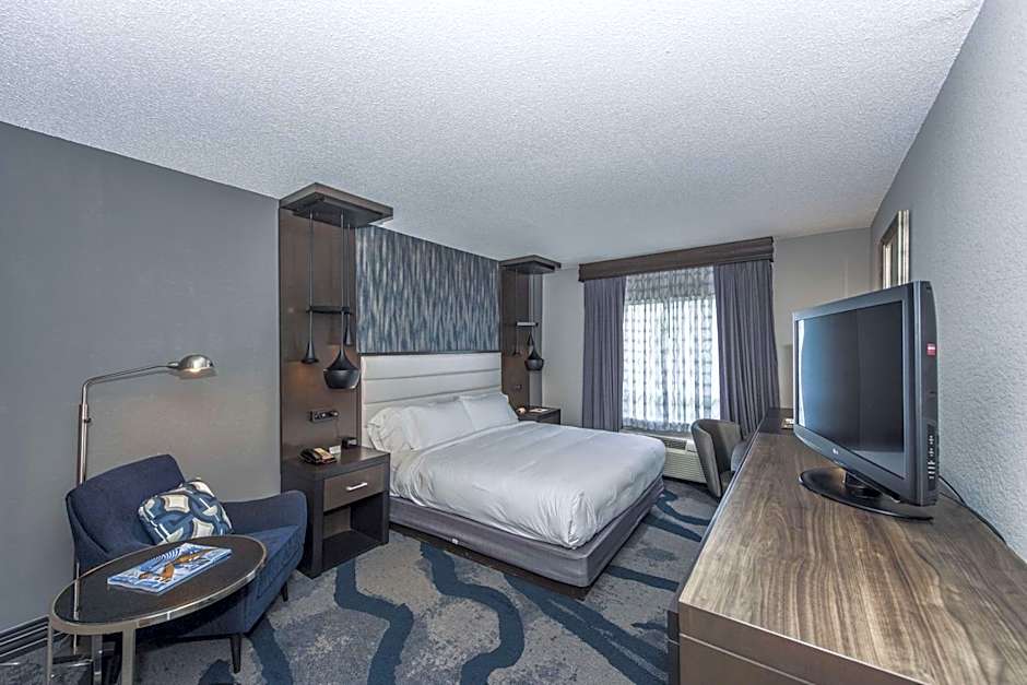 DoubleTree by Hilton North Charleston - Convention Center