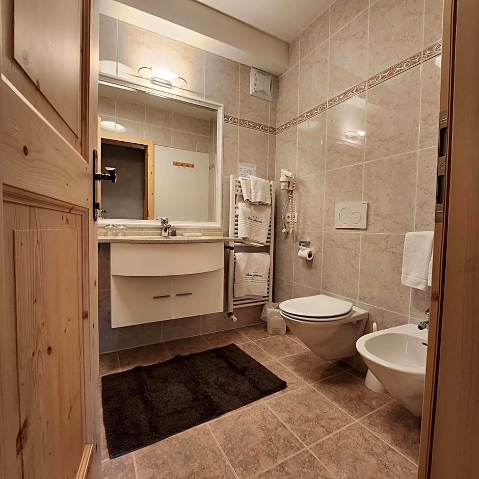 Family and Wellness Residence Ciasa Antersies