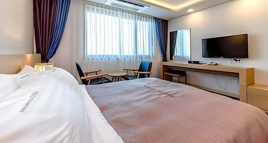 Seawater Spa Hotel Coza