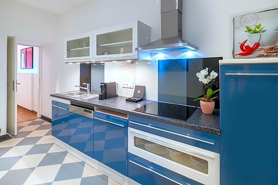 Best Western Plus Celebrity Suites
