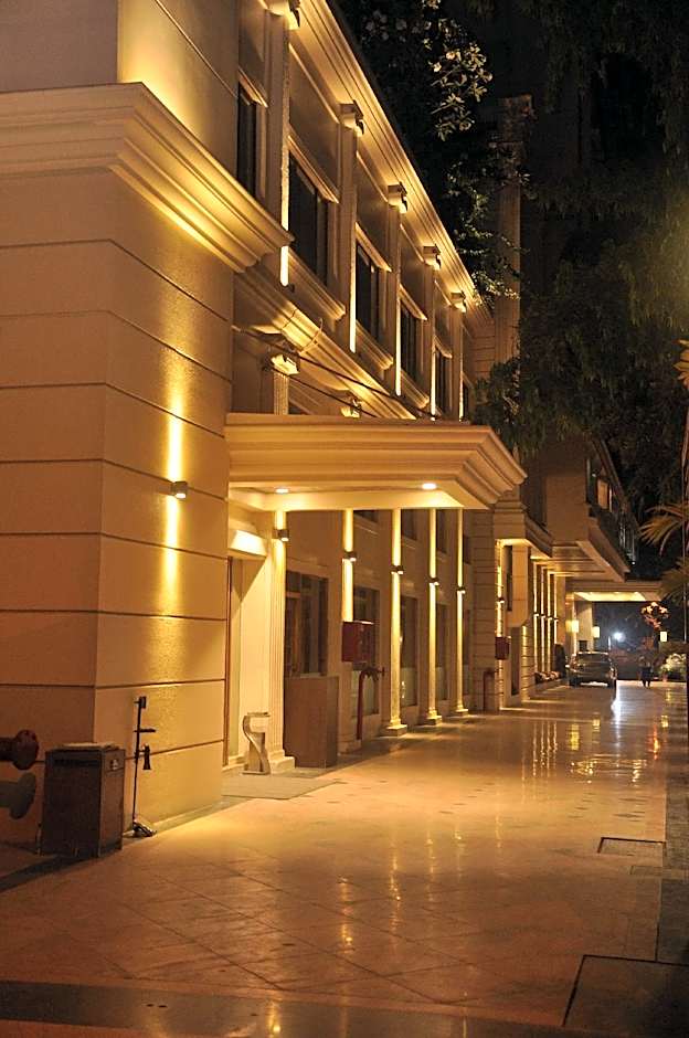 Goldfinch Hotel Mumbai