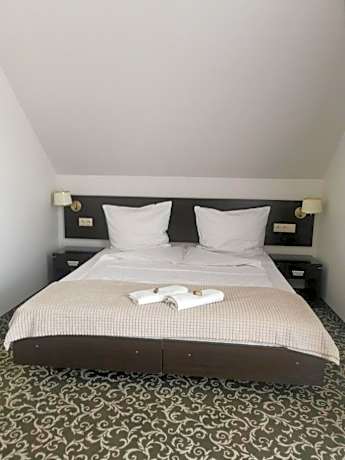 Large Single Room