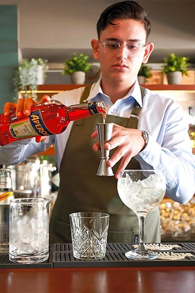 Mikes Kanarium City Hotel