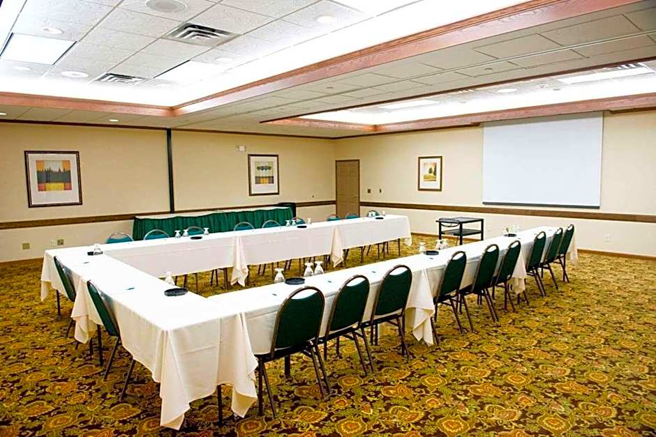 Country Inn & Suites by Radisson, Chanhassen, MN