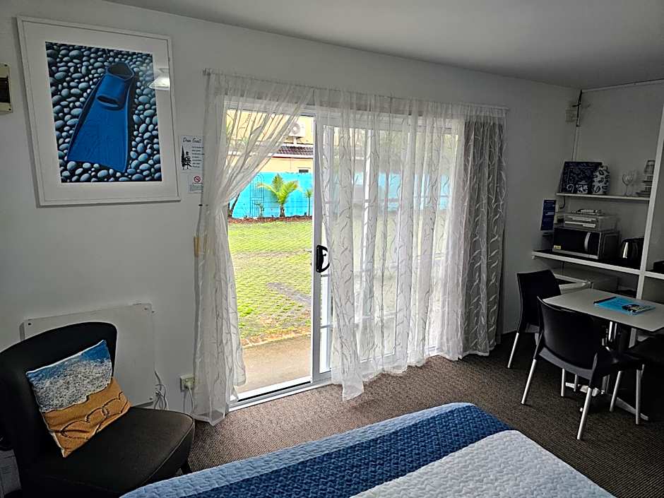 Albert Number 6 Motel