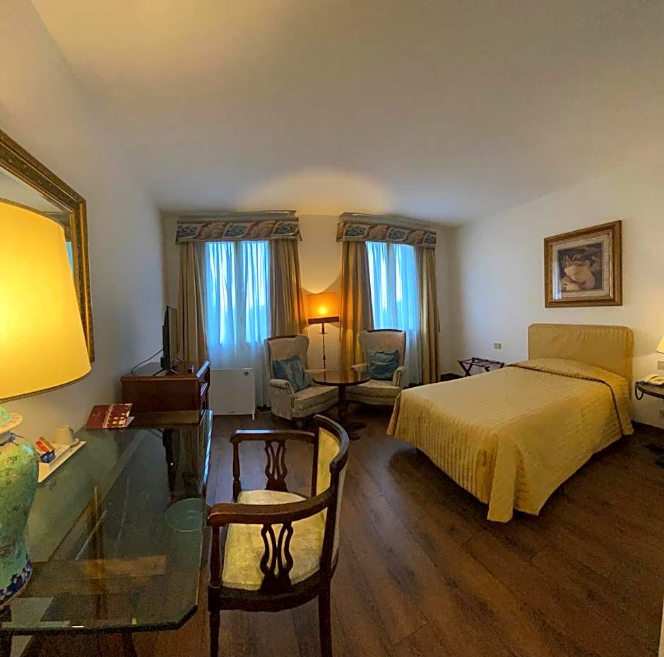 Hotel Villa Montanarini