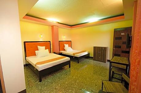 Family Suite Double Queen (With Breakfast for 2 Only)