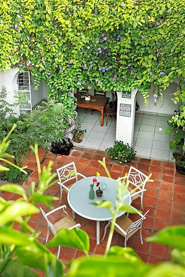 Casa Canario Hostel
