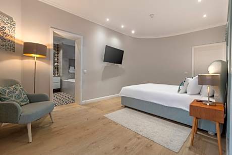 Apartment - Split Level