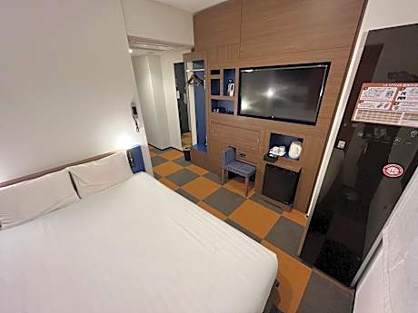 Double Room - (LG Styler) - Non-Smoking