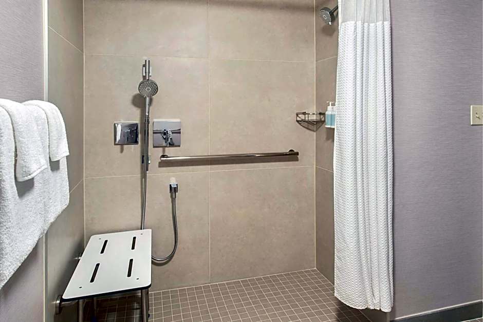 Courtyard by Marriott Dallas Arlington/Entertainment District