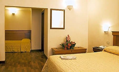 Porta Faenza Hotel