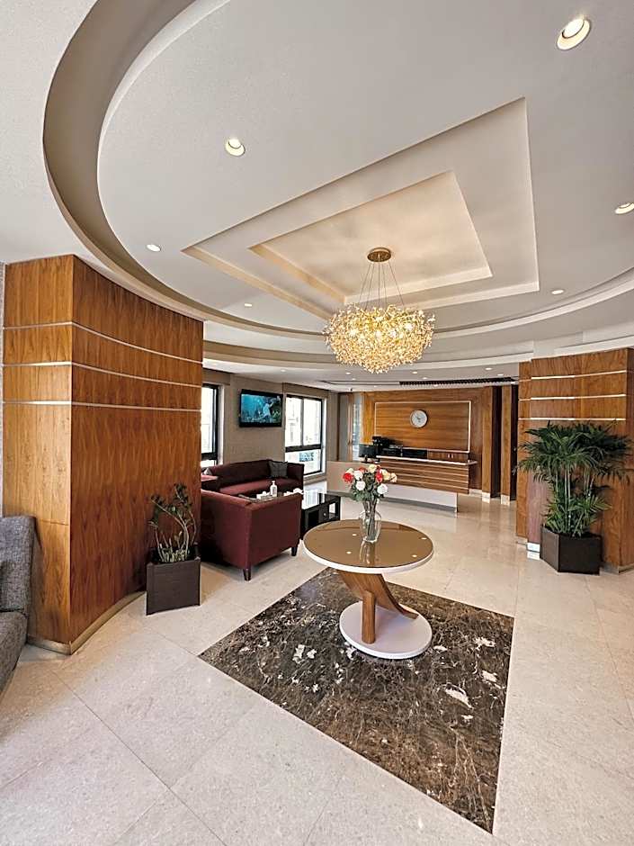 Celino Hotel