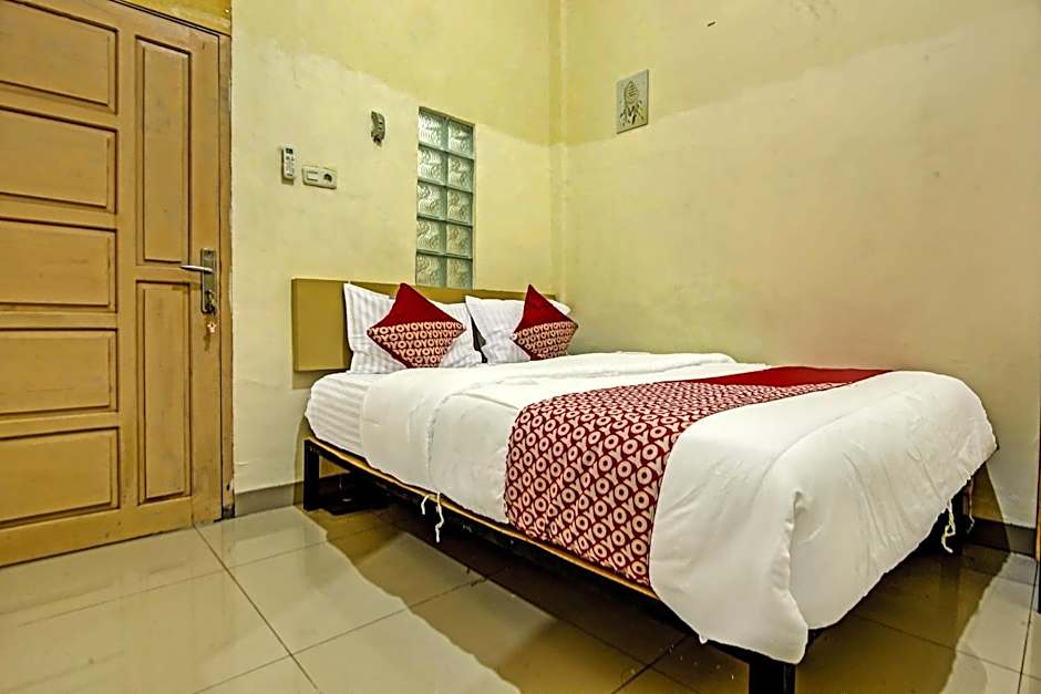 OYO Life 91268 Homestay Bu Erma Syariah