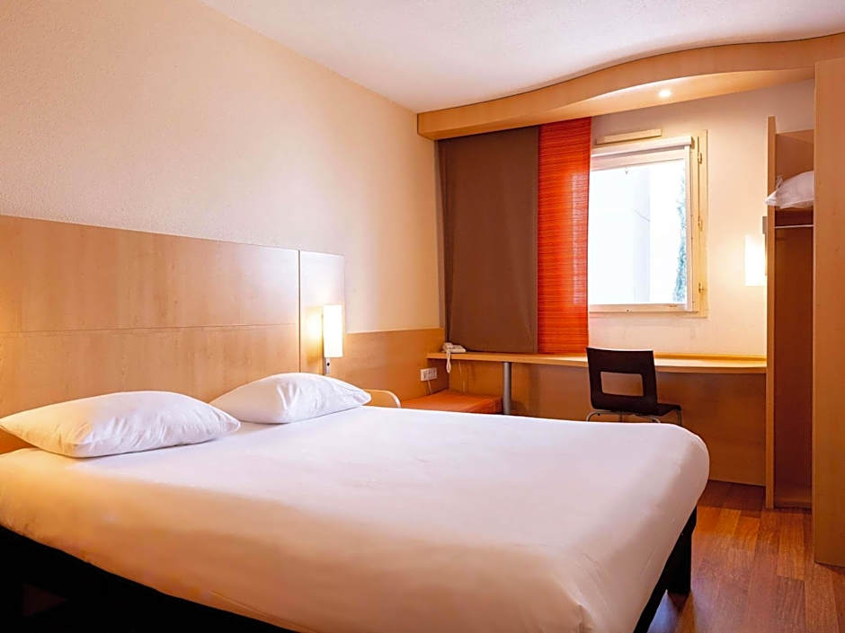 ibis Montauban
