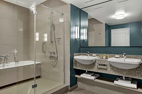 Junior Suite King Bed Non Smoking