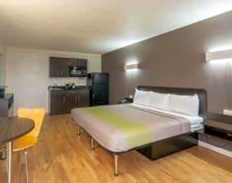 Studio 6 Fort Worth West Medical Center