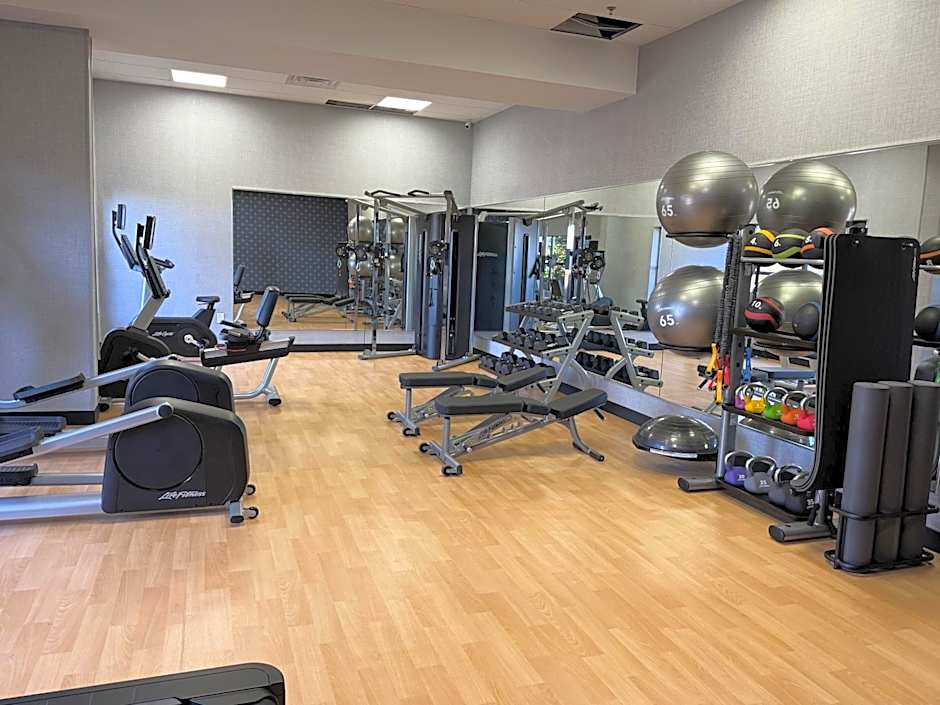 Sky Point Hotel & Suites - Atlanta Airport