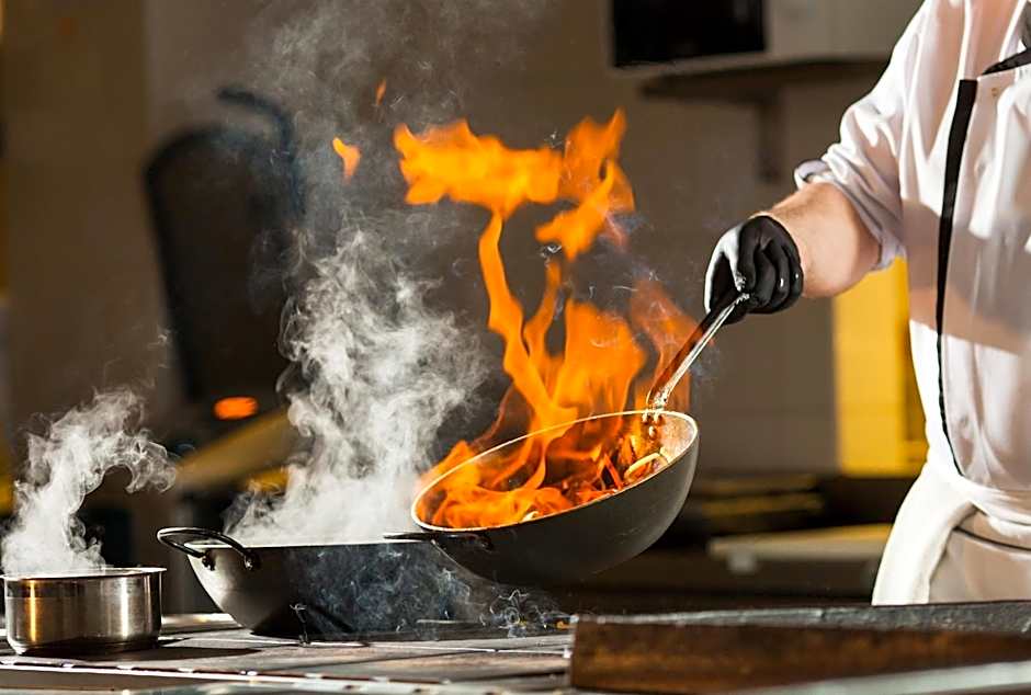 Hotel Elefantino Grey - Free Brunch & Breakfast Until 13-00 - Vicinissimi a Mirabilandia