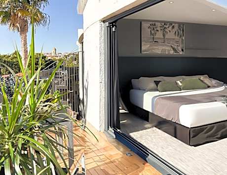 Deluxe Double Room with Bath