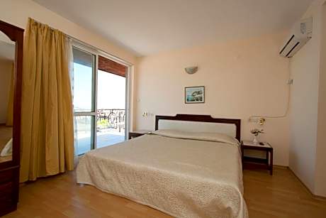 Studio with Sea View