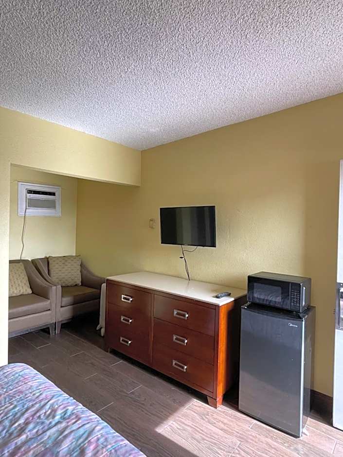 Rancho Motel - Ontario Airport