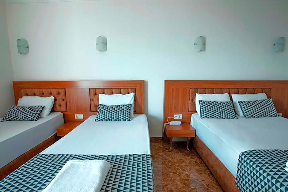 Kristal Beach Hotel