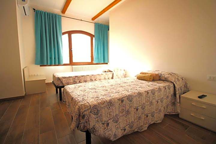 Triple Room — 4 fotoğraftan 1. fotoğraf