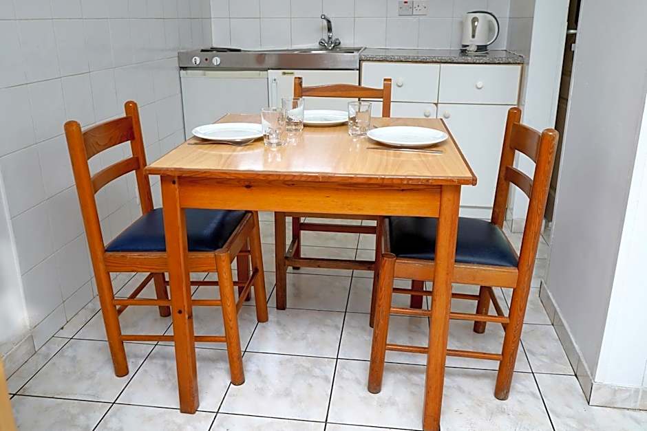 Green Bungalows Hotel Apartments