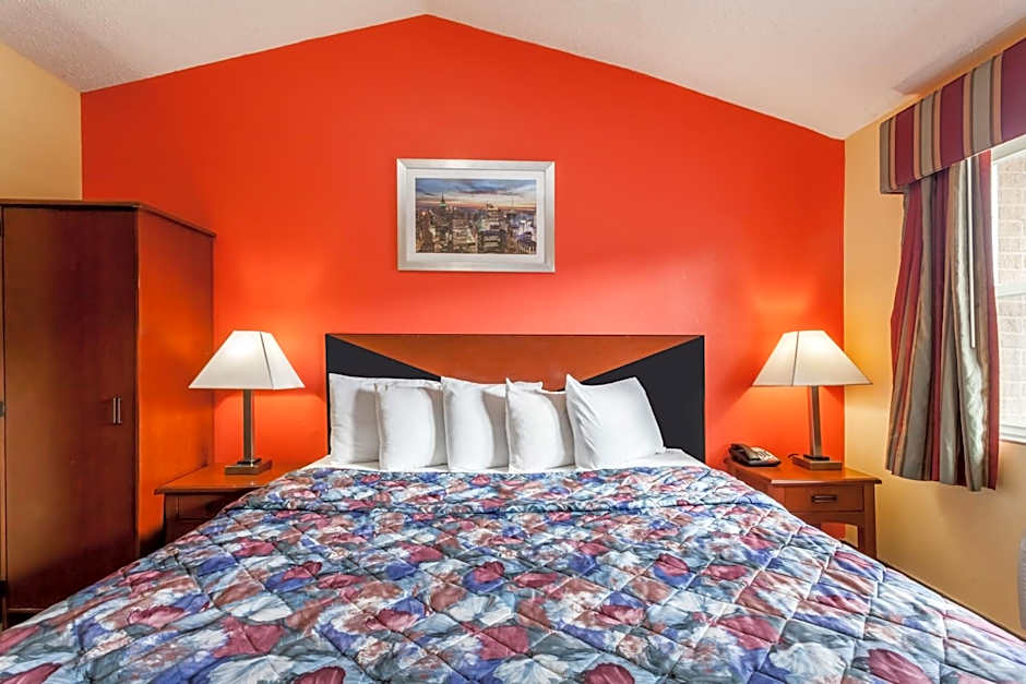 Travelodge by Wyndham Jersey City