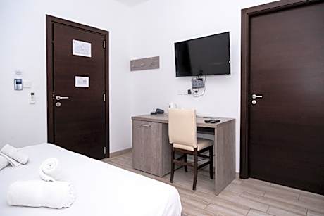 Superior Double or Twin Room with Terrace