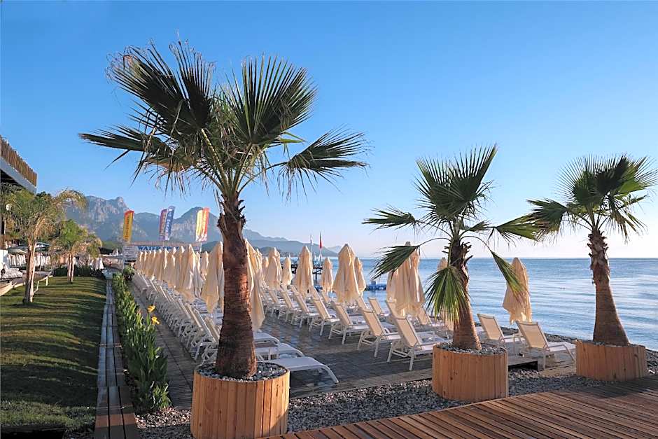 DoubleTree By Hilton Antalya-Kemer