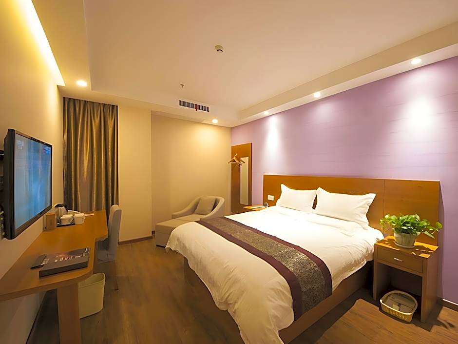 GreenTree Inn Taizhou JingJiang Zhongzhou Road Sunshine international business hotel