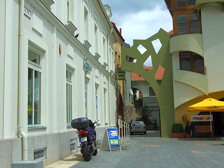 Hotel Diána