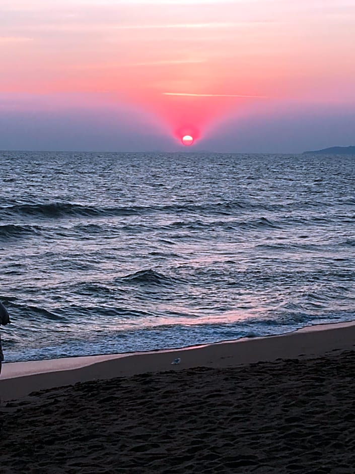 B&B View Talay 1B Residence by Dao