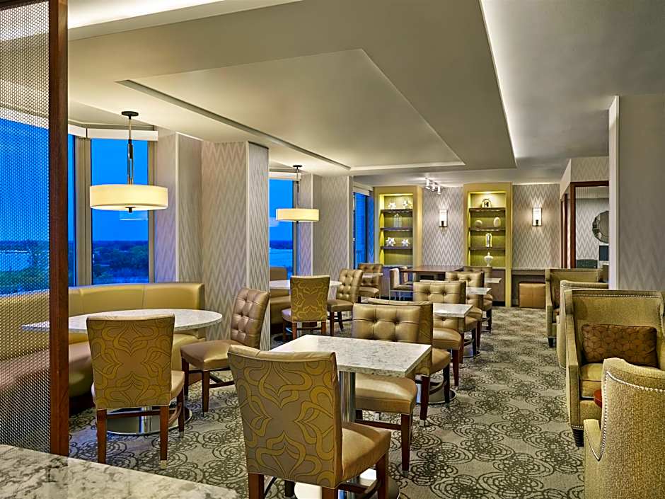 Sheraton Suites Chicago Elk Grove