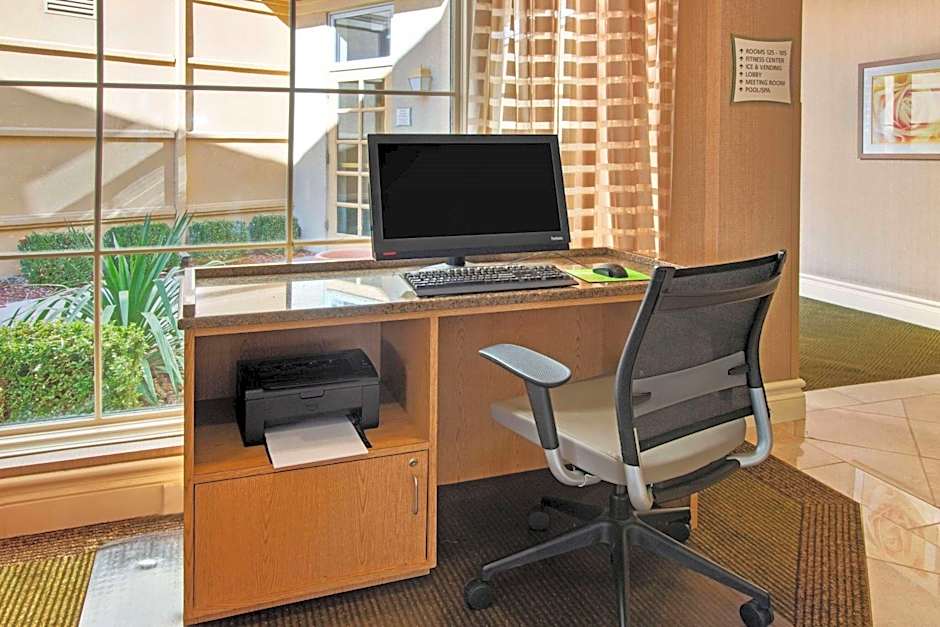 La Quinta Inn & Suites by Wyndham Albuquerque West