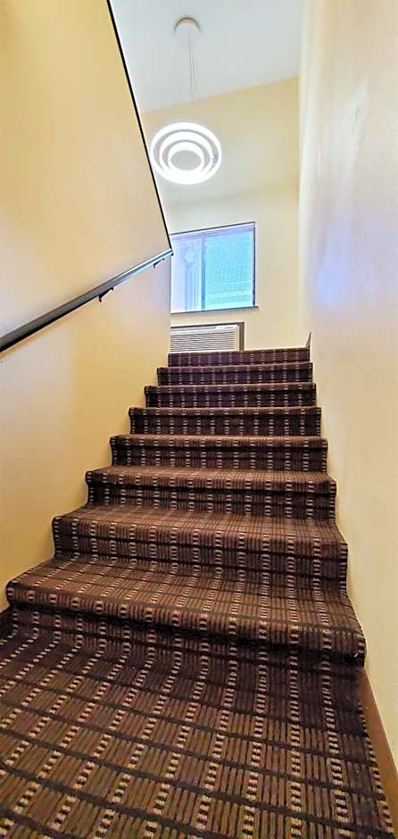 Travel Inn and Suites